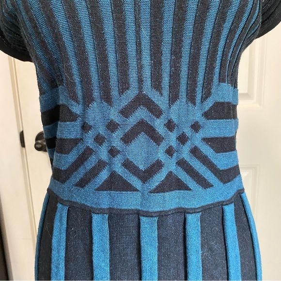 Max Studio knit dress - Picture 6 of 7
